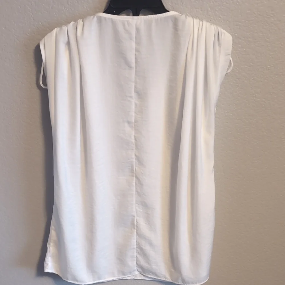 CAbi White Short Sleeve Seaside Top Shoulder Cinch Blouse Ties - Picture 5 of 7